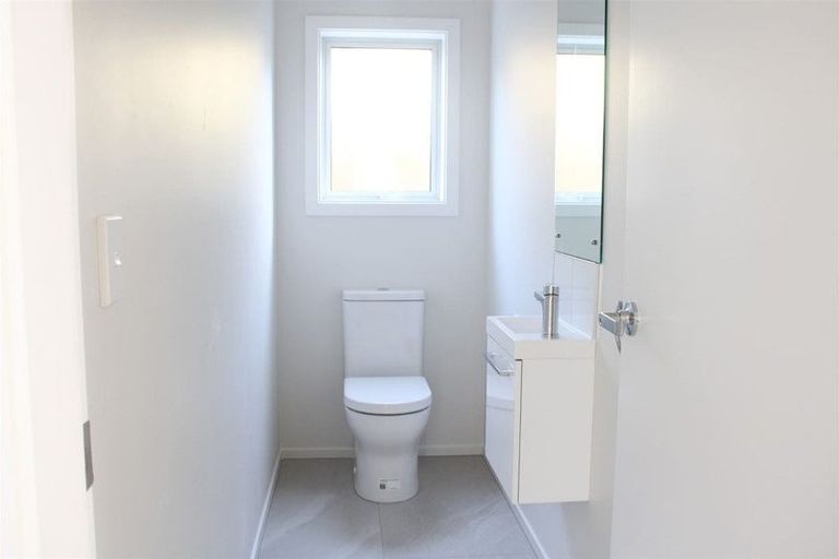 Photo of property in 47 Stockport Grove, Churton Park, Wellington, 6037