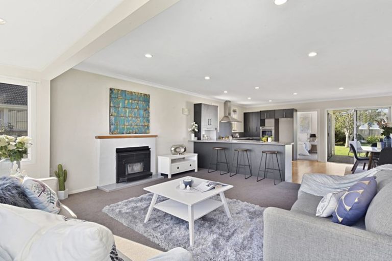 Photo of property in 38 Ferguson Street, Manurewa East, Auckland, 2102