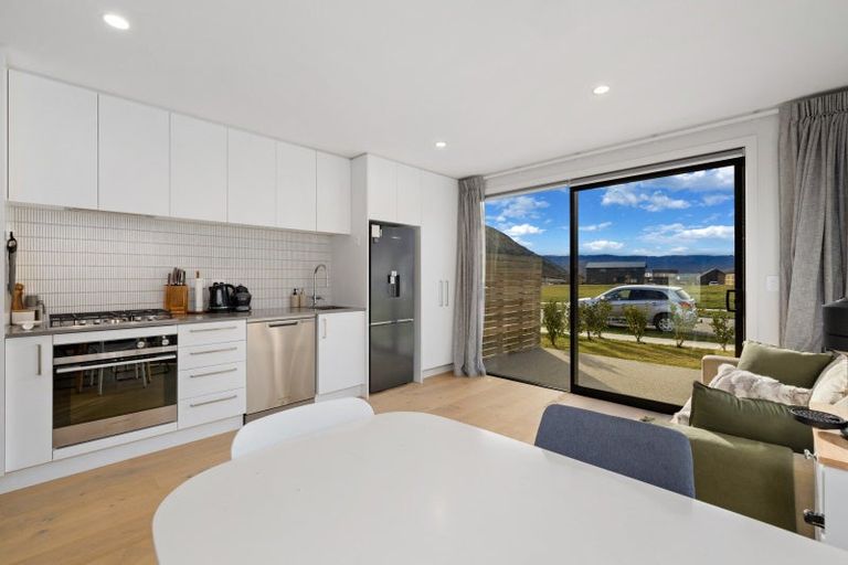 Photo of property in 91 Drysdale Road, Jacks Point, 9371