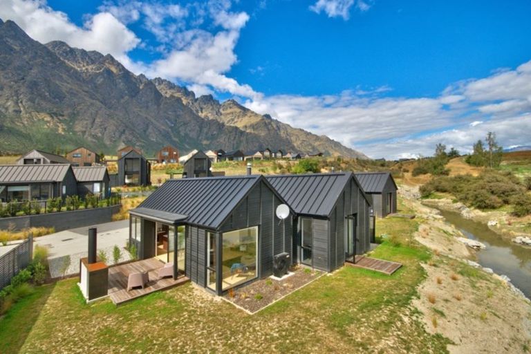 Photo of property in 19 Mckenzies Shute, Jacks Point, Queenstown, 9371