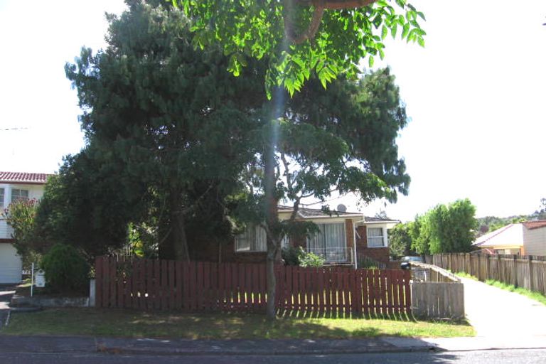 Photo of property in 80 Cockayne Crescent, Sunnynook, Auckland, 0620