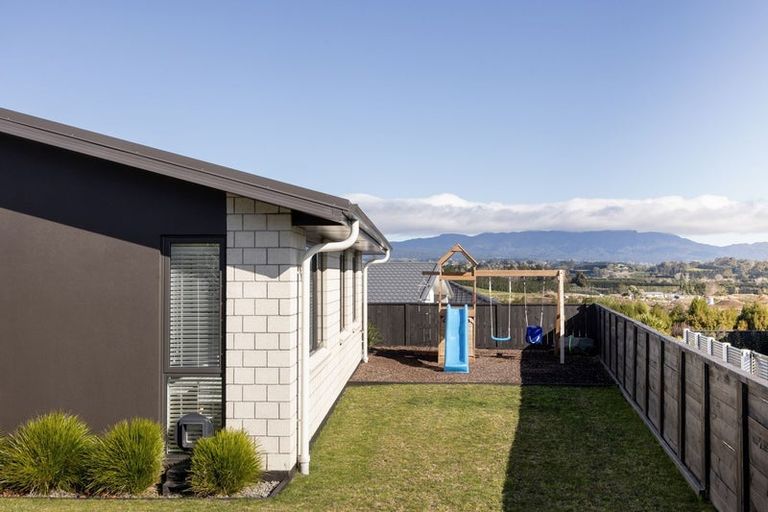 Photo of property in 14 Ridge Drive, Omokoroa, 3114