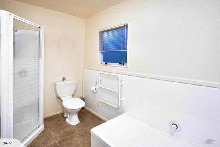 Photo of property in 20 Merehai Place, Snells Beach, 0920