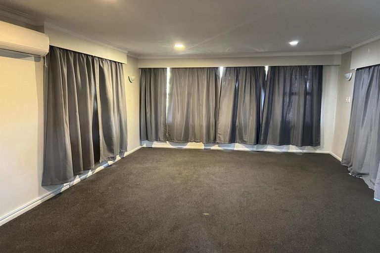 Photo of property in 6 Colligan Street, Upper Riccarton, Christchurch, 8041