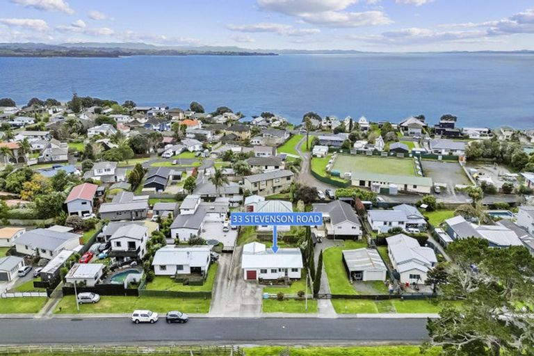 Photo of property in 33 Stevenson Road, Clarks Beach, 2122