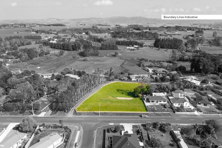 Photo of property in 25 Colombo Road, Waiuku, 2123