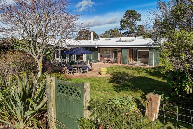 Photo of property in 5 Suffolk Drive, Otamatea, Whanganui, 4500