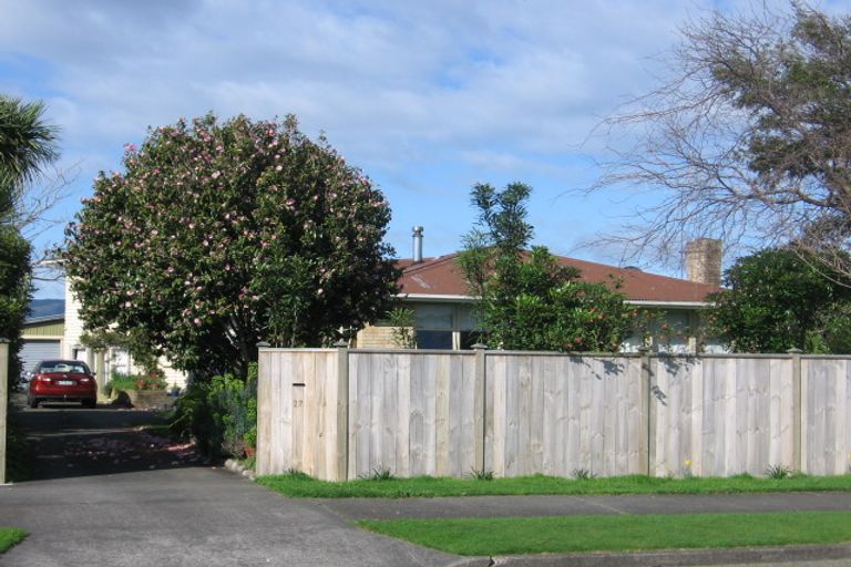 Photo of property in 27 Sheffield Street, Awapuni, Palmerston North, 4412