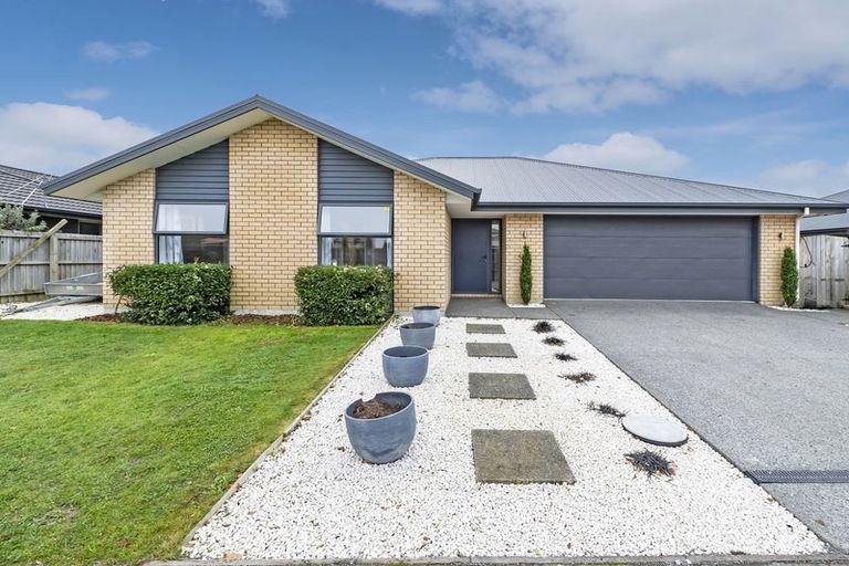 Photo of property in 11 Godwin Grove, Rolleston, 7614
