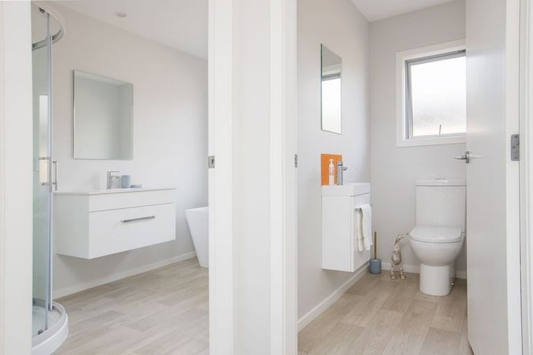 Photo of property in 18 Tarata Grove, Lansdowne, Masterton, 5810