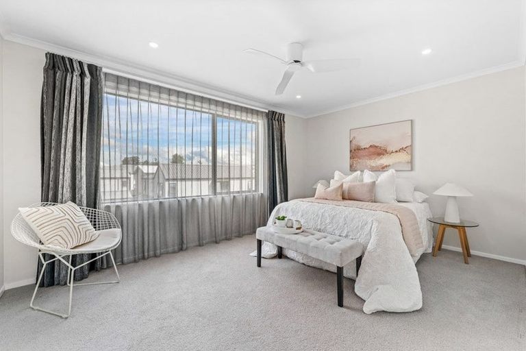 Photo of property in 3/2 Rangitamiro Place, Hobsonville, Auckland, 0616