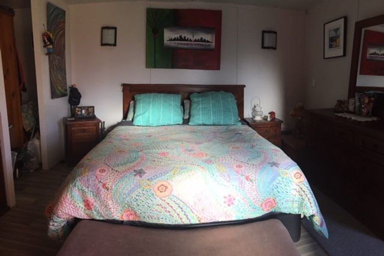 Photo of property in 6 Paparoa Station Road, Paparoa, 0571