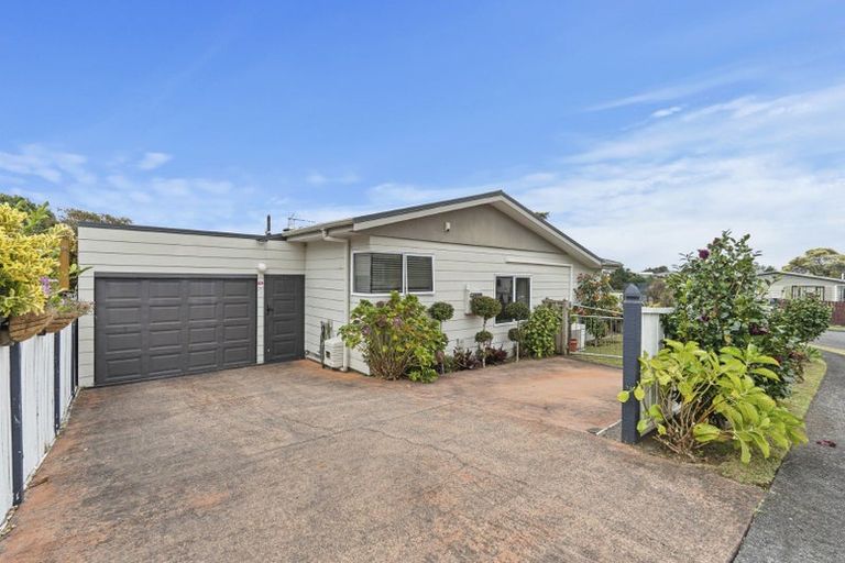 Photo of property in 3 Jensen Place, Frankleigh Park, New Plymouth, 4310