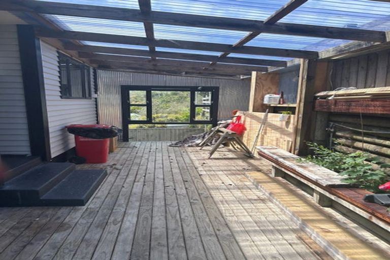 Photo of property in 49 Hindmarsh Street, Johnsonville, Wellington, 6037