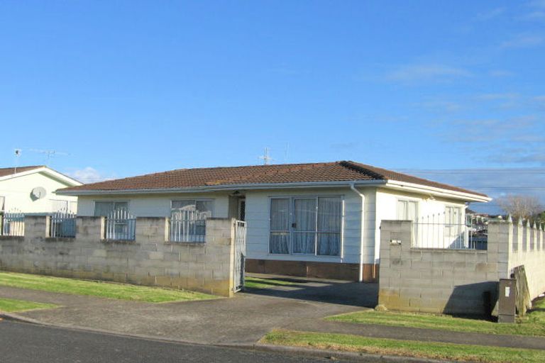 Photo of property in 7 Dillon Crescent, Clover Park, Auckland, 2019