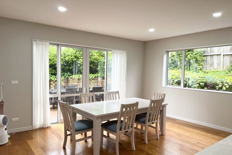 Photo of property in 68 Harrowglen Drive, Northcross, Auckland, 0630