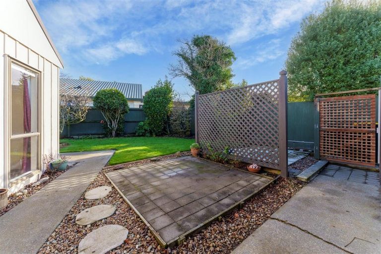Photo of property in 2/15 Tulloch Place, Papanui, Christchurch, 8052