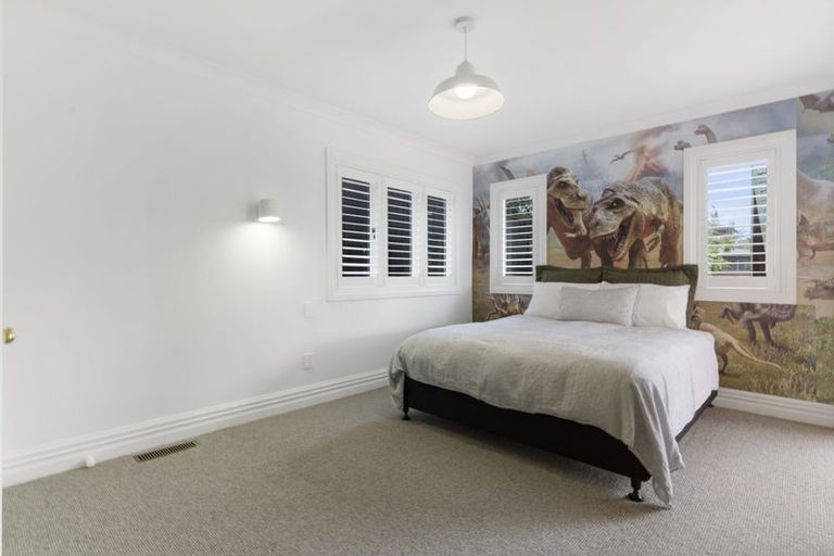 Photo of property in 16 Fenton Terrace, Cockle Bay, Auckland, 2014