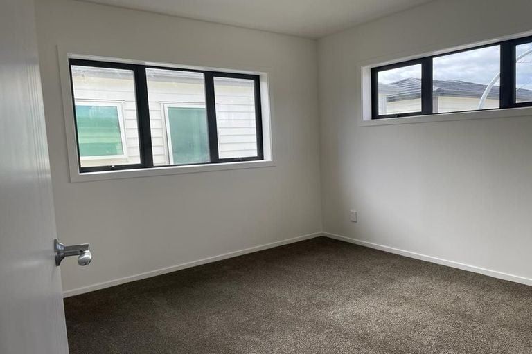 Photo of property in 4/50 Manuroa Road, Takanini, 2112