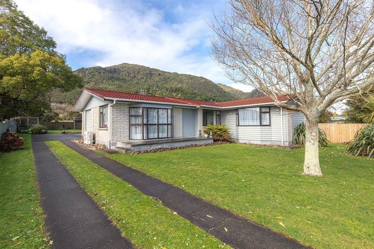 Photo of property in 17 East Avenue, Te Aroha, 3320