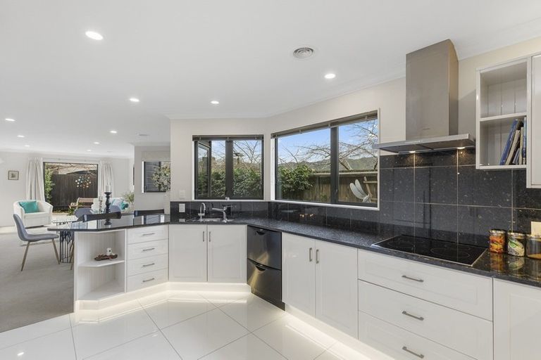 Photo of property in 29 Marina Grove, Hutt Central, Lower Hutt, 5010