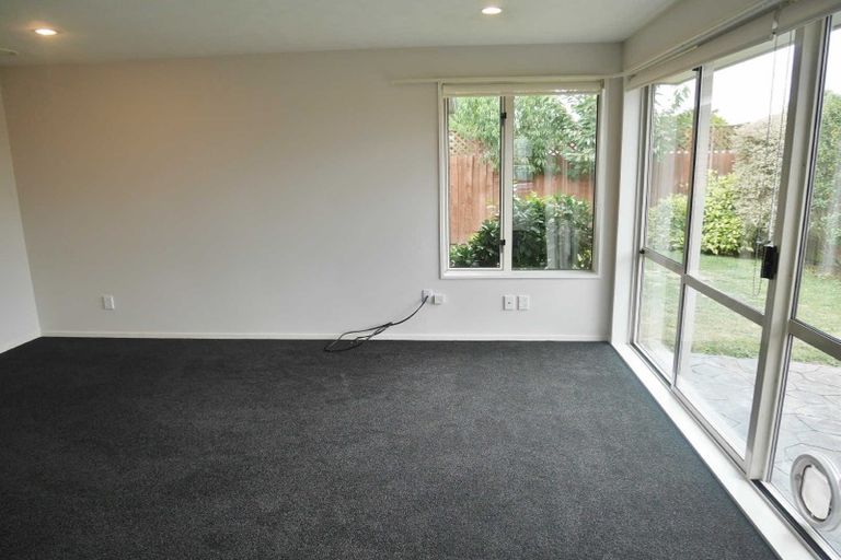 Photo of property in 14 Ashmore Lane, Strowan, Christchurch, 8052