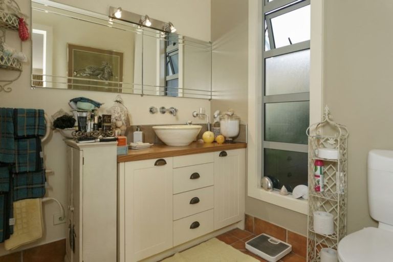 Photo of property in 11 Glen Mohr, Acacia Bay, Taupo, 3385