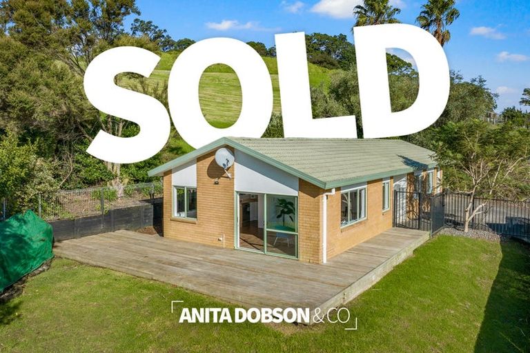 Photo of property in 11b Mollyhawk Rise, Arkles Bay, Whangaparaoa, 0932