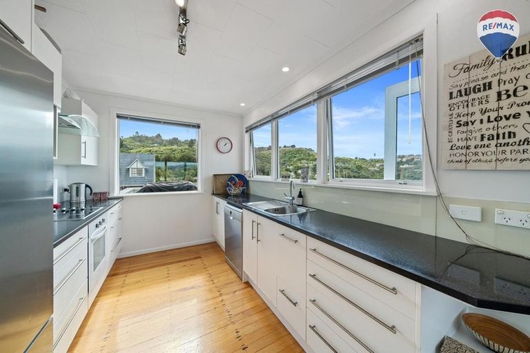 Photo of property in 19 Panorama Grove, Harbour View, Lower Hutt, 5010