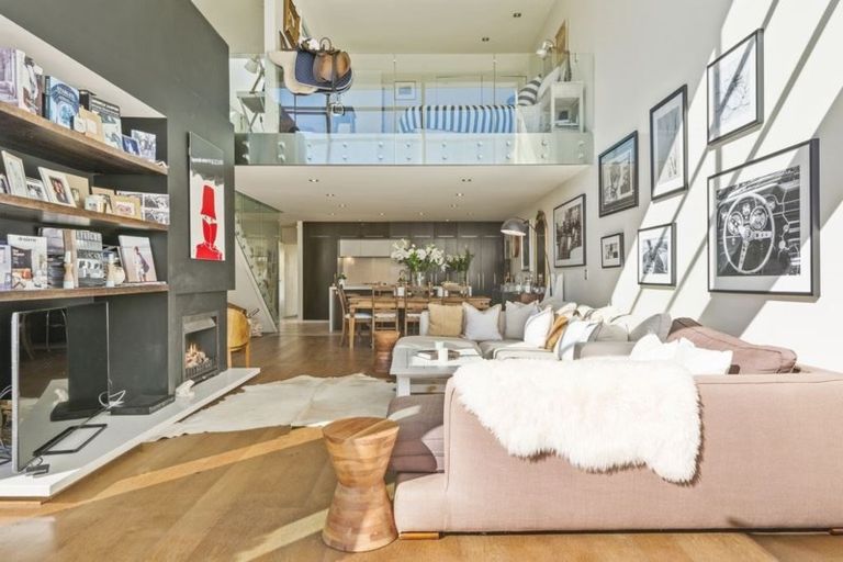 Photo of property in 12 Holly Road, St Albans, Christchurch, 8014