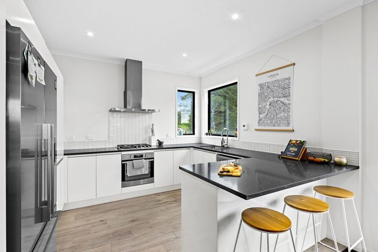 Photo of property in 1 Pukewhero Rise, Westgate, Auckland, 0614