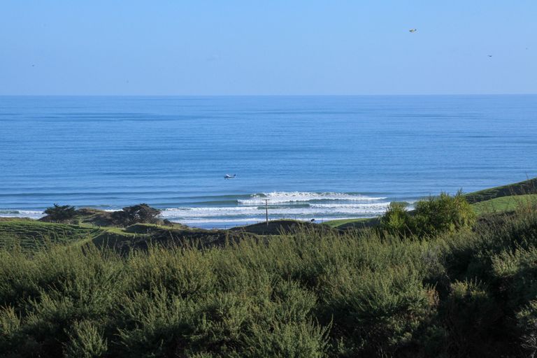 Photo of property in 1638 Whaanga Road, Raglan, 3296