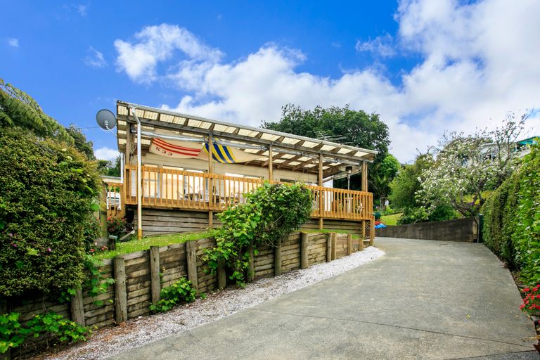 Photo of property in 27 Baddeleys Beach Road, Tawharanui Peninsula, Matakana, 0986