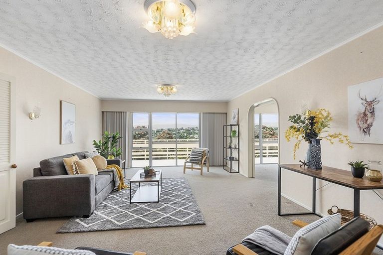 Photo of property in 99 Akaroa Drive, Maupuia, Wellington, 6022