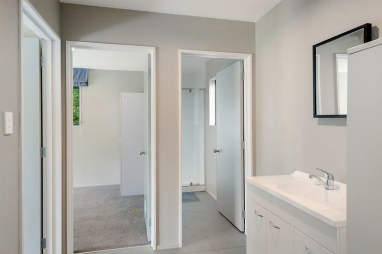 Photo of property in 17 Reading Street, Upper Riccarton, Christchurch, 8041