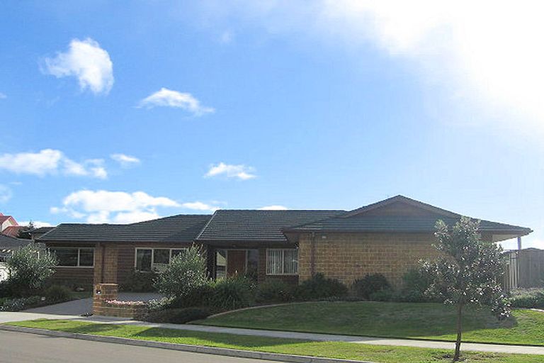 Photo of property in 4 Datum Way, Paraparaumu, 5032