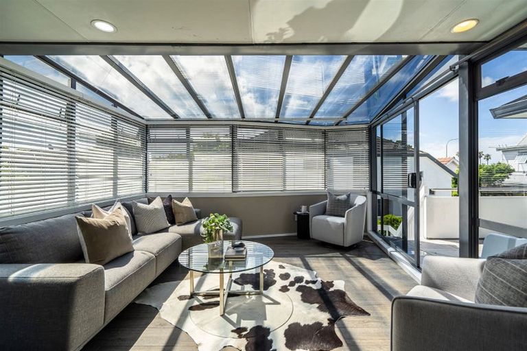 Photo of property in 1/1 Harley Road, Takapuna, Auckland, 0622