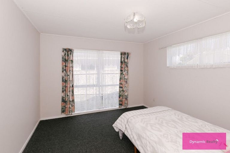 Photo of property in 37 Rhodes Drive, Kelvin Grove, Palmerston North, 4414