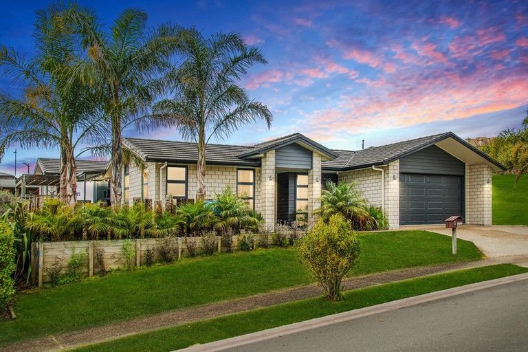 Photo of property in 5 Pumice Glade, Pyes Pa, Tauranga, 3112