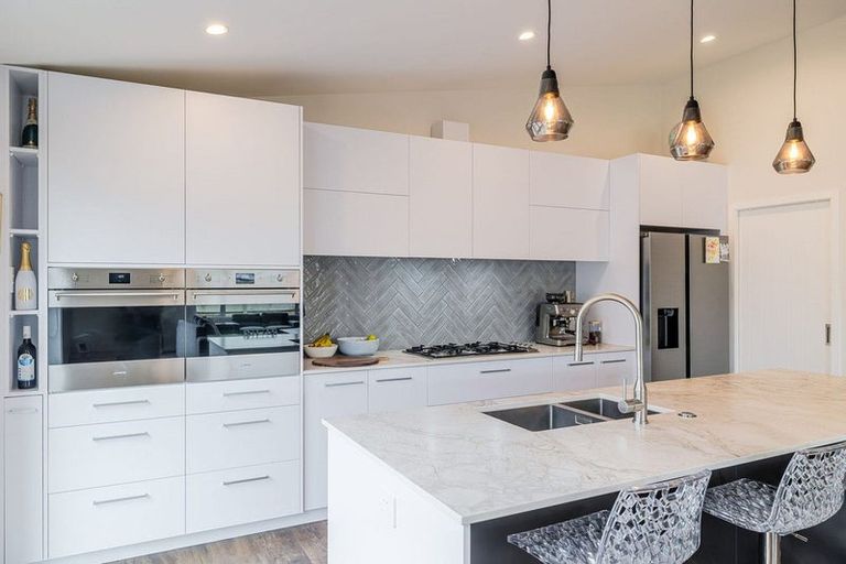 Photo of property in 58 Freedom Drive, Kelvin Grove, Palmerston North, 4414