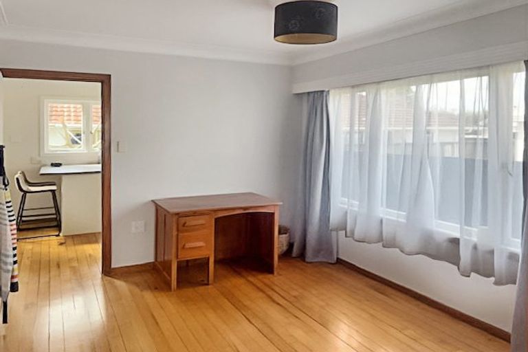 Photo of property in 22 Laurie Avenue, Papakura, 2110