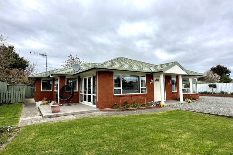 Photo of property in 11 Kakapo Street, Waikiwi, Invercargill, 9810