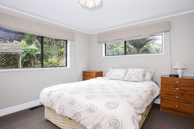 Photo of property in 5 Autumn Avenue, Glen Eden, Auckland, 0602