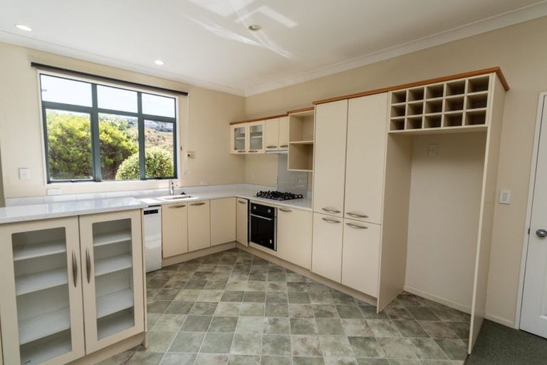 Photo of property in 43 Amesbury Drive, Churton Park, Wellington, 6037