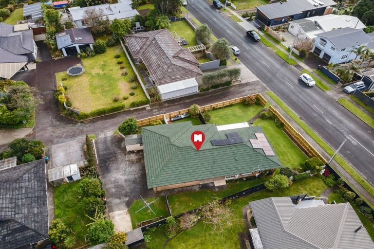 Photo of property in 36 Wairau Road, Oakura, 4314
