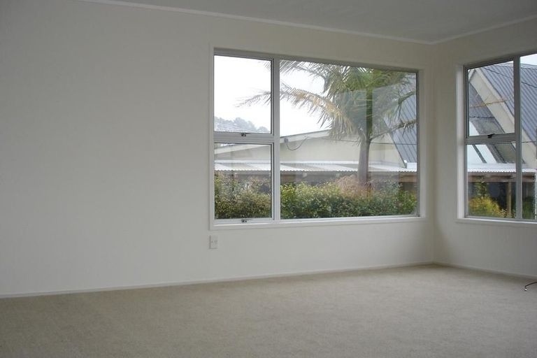 Photo of property in 18 Scott Road, Stanmore Bay, Whangaparaoa, 0932