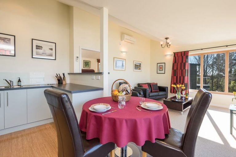 Photo of property in Atholwood Luxury Accommodation, 118 Bronte Road East, Bronte, Upper Moutere, 7173