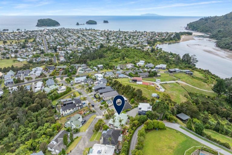 Photo of property in 121 Pacific View Drive, Whangamata, 3620