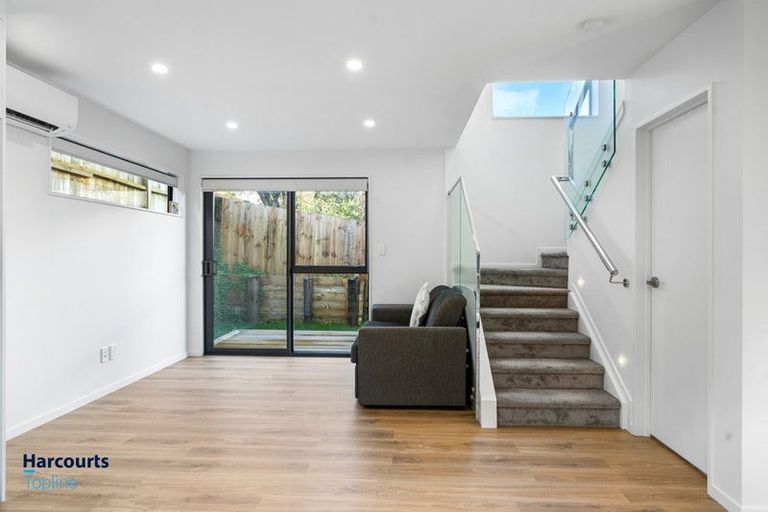 Photo of property in 26f Sheridan Drive, New Lynn, Auckland, 0600