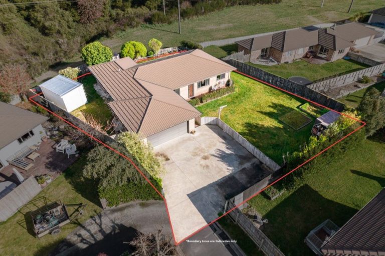 Photo of property in 21 Brompton Close, Richmond Heights, Taupo, 3330